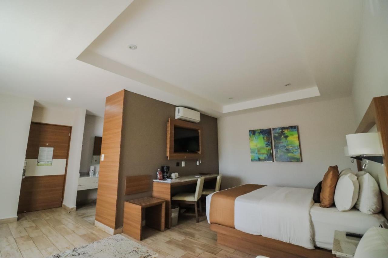 Hotel Soleil Business Class Leon Ngoại thất bức ảnh